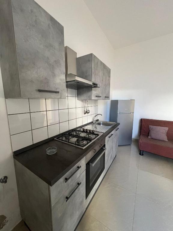 Cucina completamente attrezzata